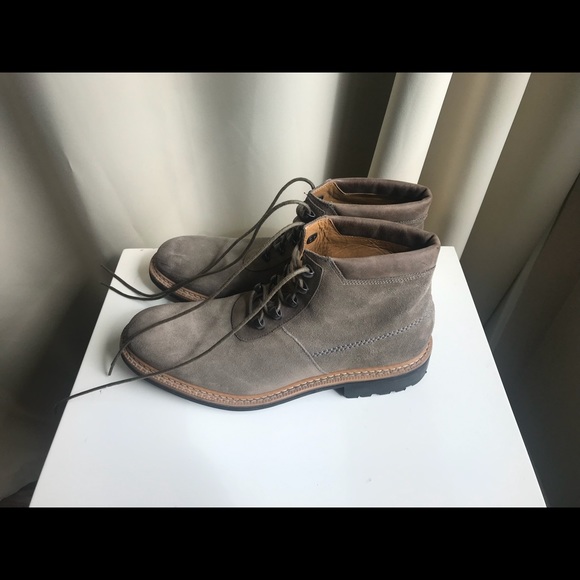 Wolverine 1000 Mile Chukka Boots like new main image 4